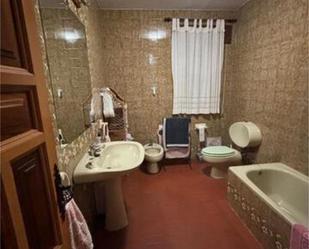 Bathroom of Single-family semi-detached for sale in Alcalá de Guadaira  with Heating, Private garden and Terrace