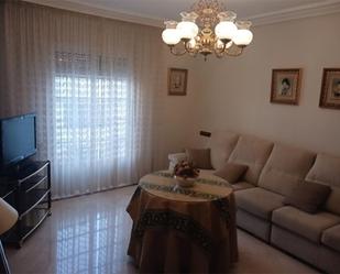 Living room of Flat to rent in Baeza  with Air Conditioner, Terrace and Balcony