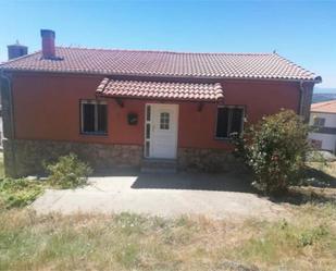 Vista exterior de Casa o xalet en venda en Cantagallo amb Terrassa