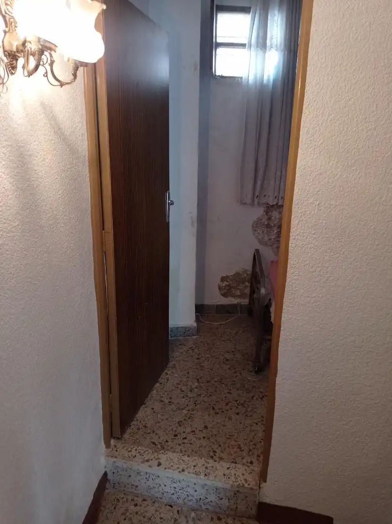 Einfamilien-Reihenhaus zum Verkauf in Calle Primero de Mayo, 31, Bélmez de la Moraleda Schlafzimmer von Einfamilien-Reihenhaus zum Verkauf in Bélmez de la Moraleda mit Möbliert, Ofen und Waschmaschine