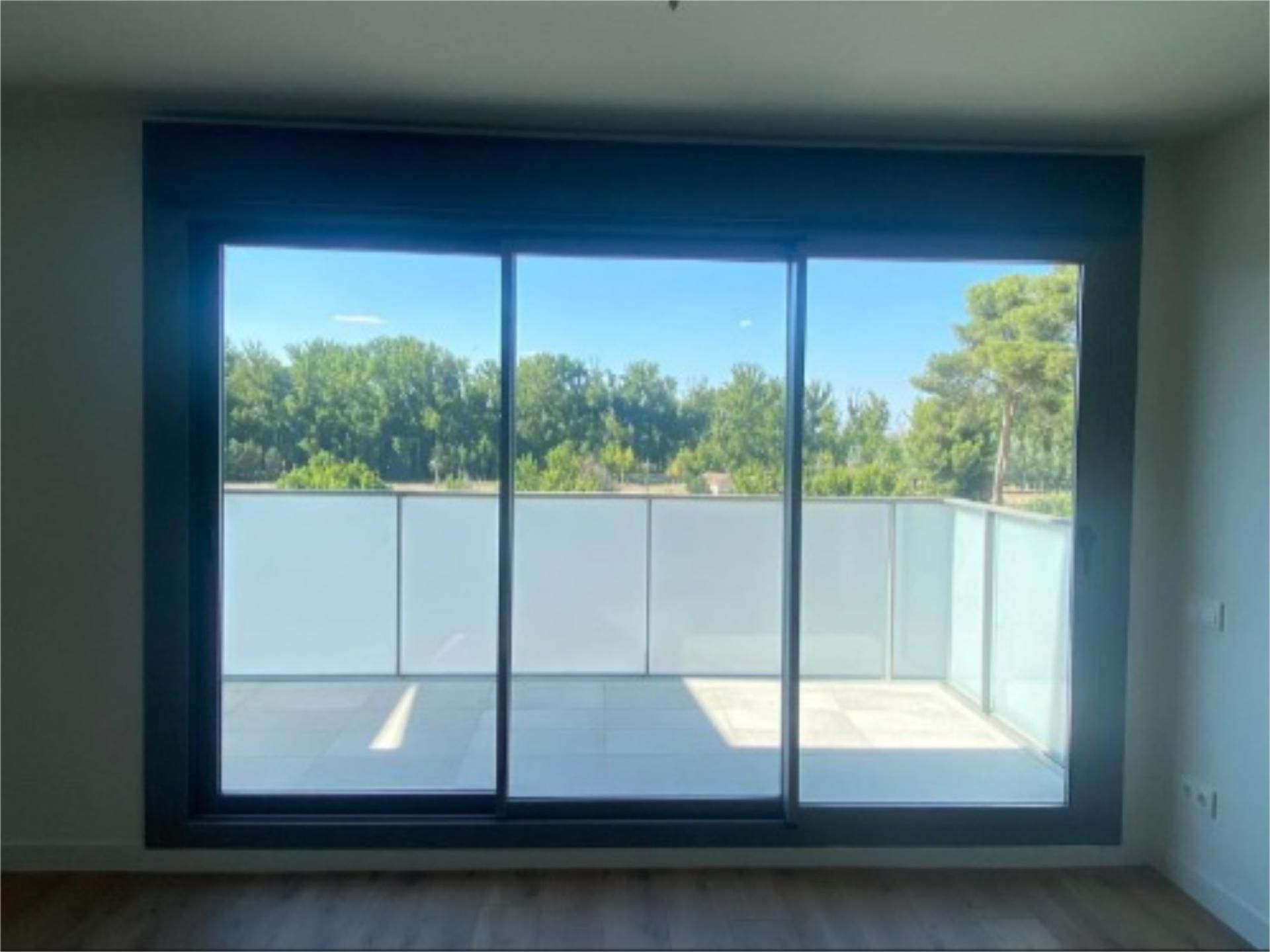 Balcony of Flat for sale in Aranjuez  with Heating, Private garden and Parquet flooring
