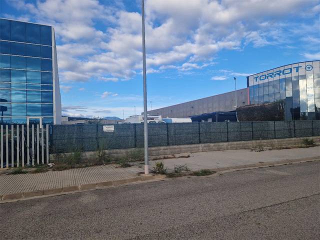 Terreno en Venta en Carrer Unicef, 21 en Barri dels Escriptors