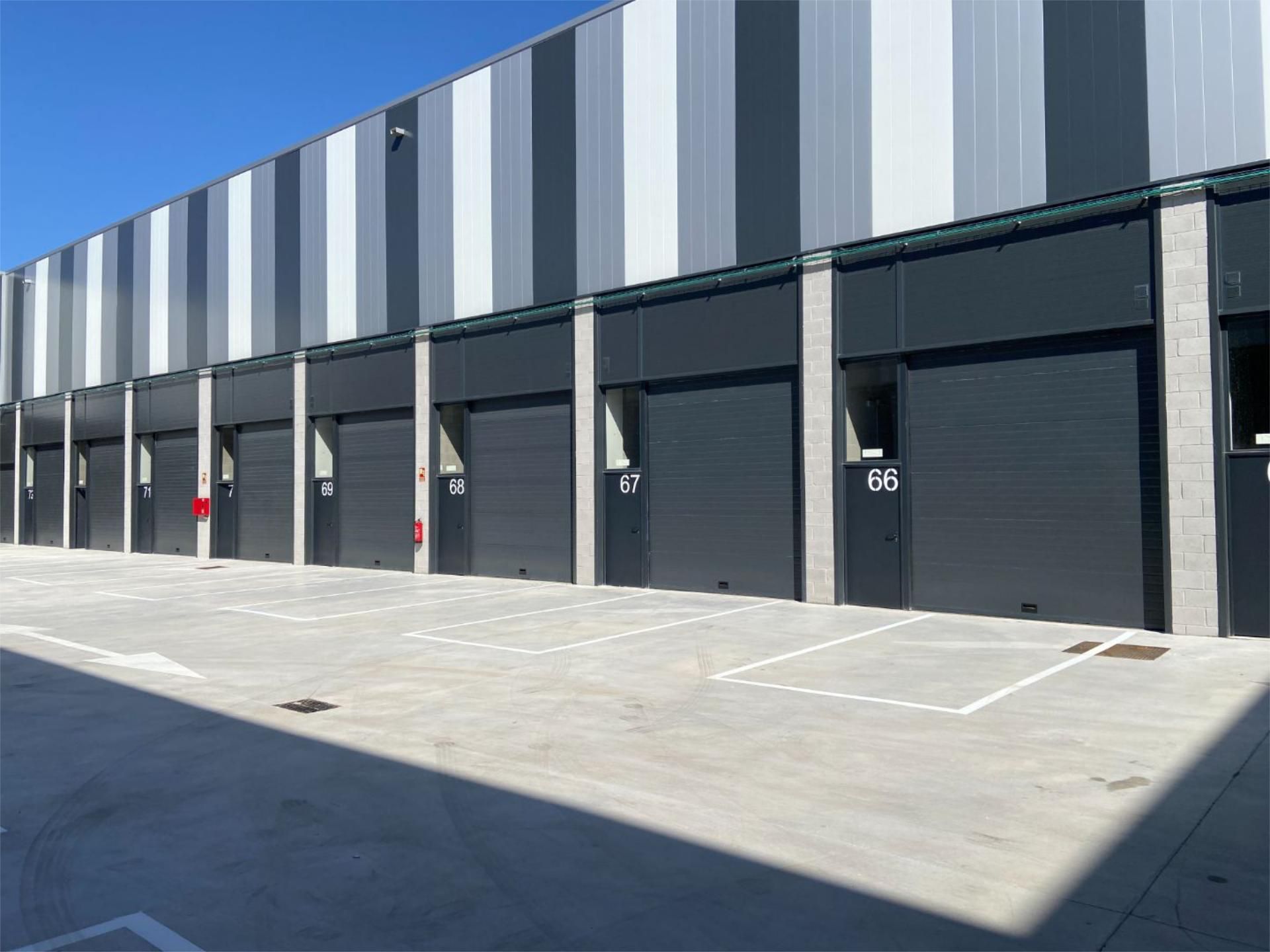 Exterior view of Industrial buildings to rent in Leganés