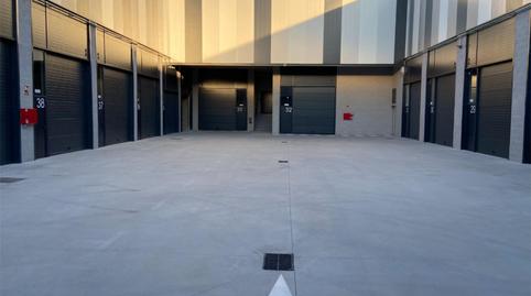 Industrial buildings to rent in Avenida Gran Bretaña, 6, El Carrascal, Madrid - image 4 Photo 4 of Industrial buildings to rent in Avenida Gran Bretaña, 6, El Carrascal, Madrid