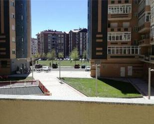 Exterior view of Flat for sale in León Capital   with Heating, Terrace and Storage room