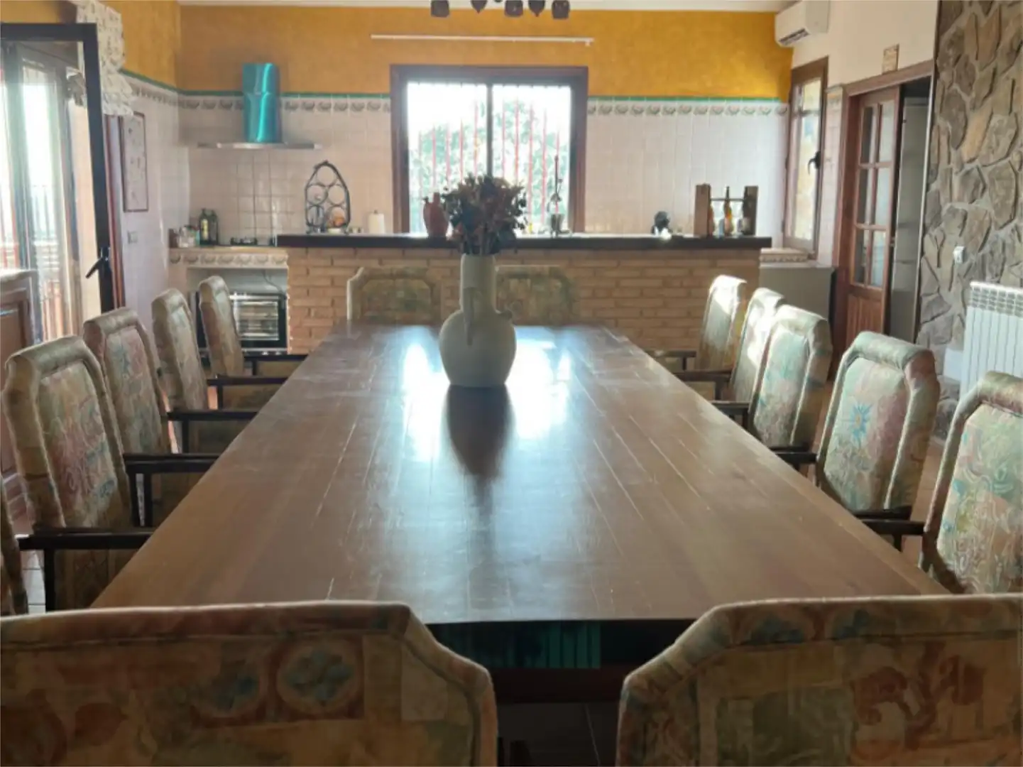Casa o xalet en venda a CM-3200, 10, Castellar de Santiago Menjador de Casa o xalet en venda en Castellar de Santiago amb Aire condicionat, Calefacció i Jardí privat