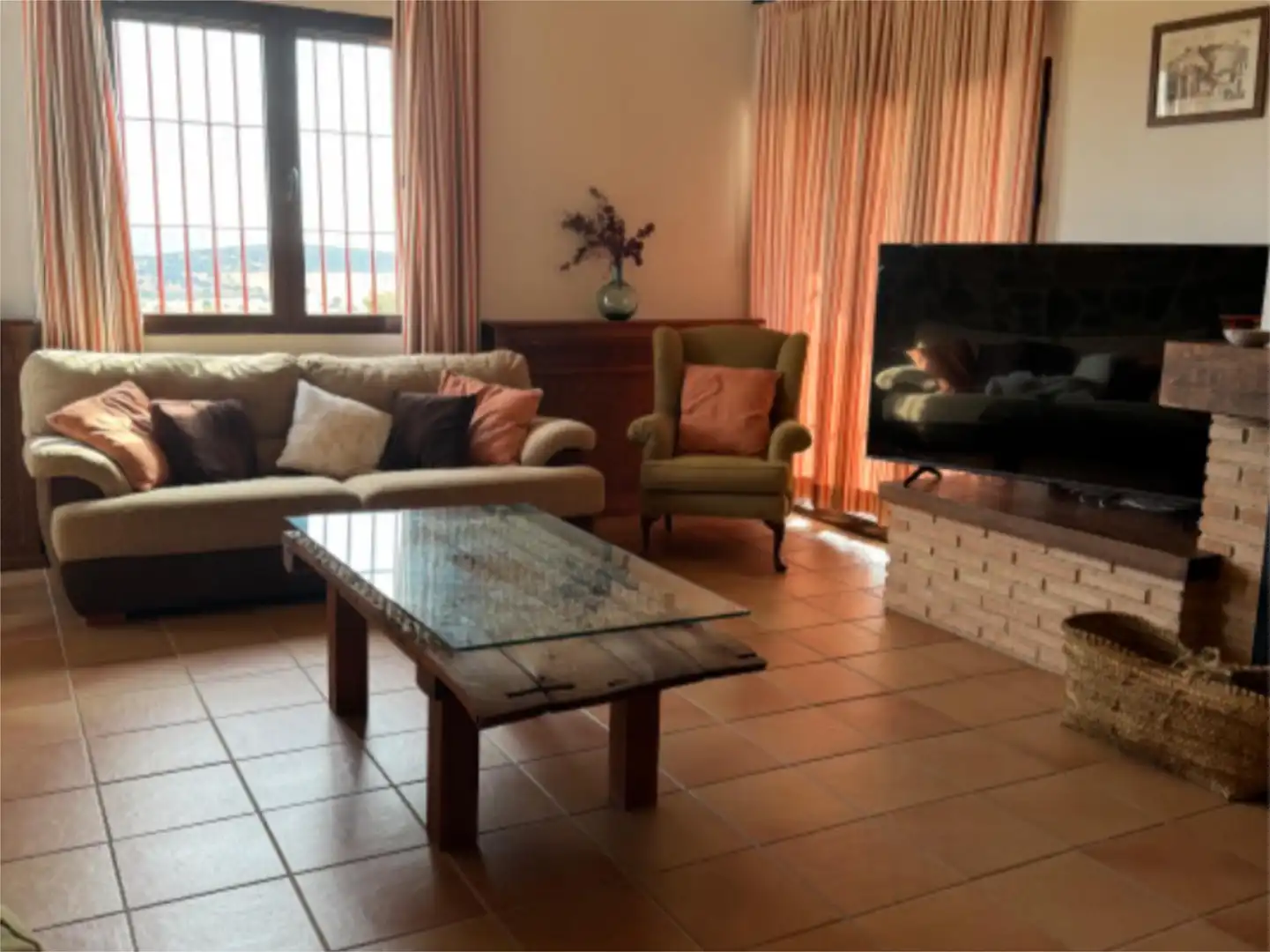 Casa o xalet en venda a CM-3200, 10, Castellar de Santiago Sala d'estar de Casa o xalet en venda en Castellar de Santiago amb Aire condicionat, Calefacció i Jardí privat