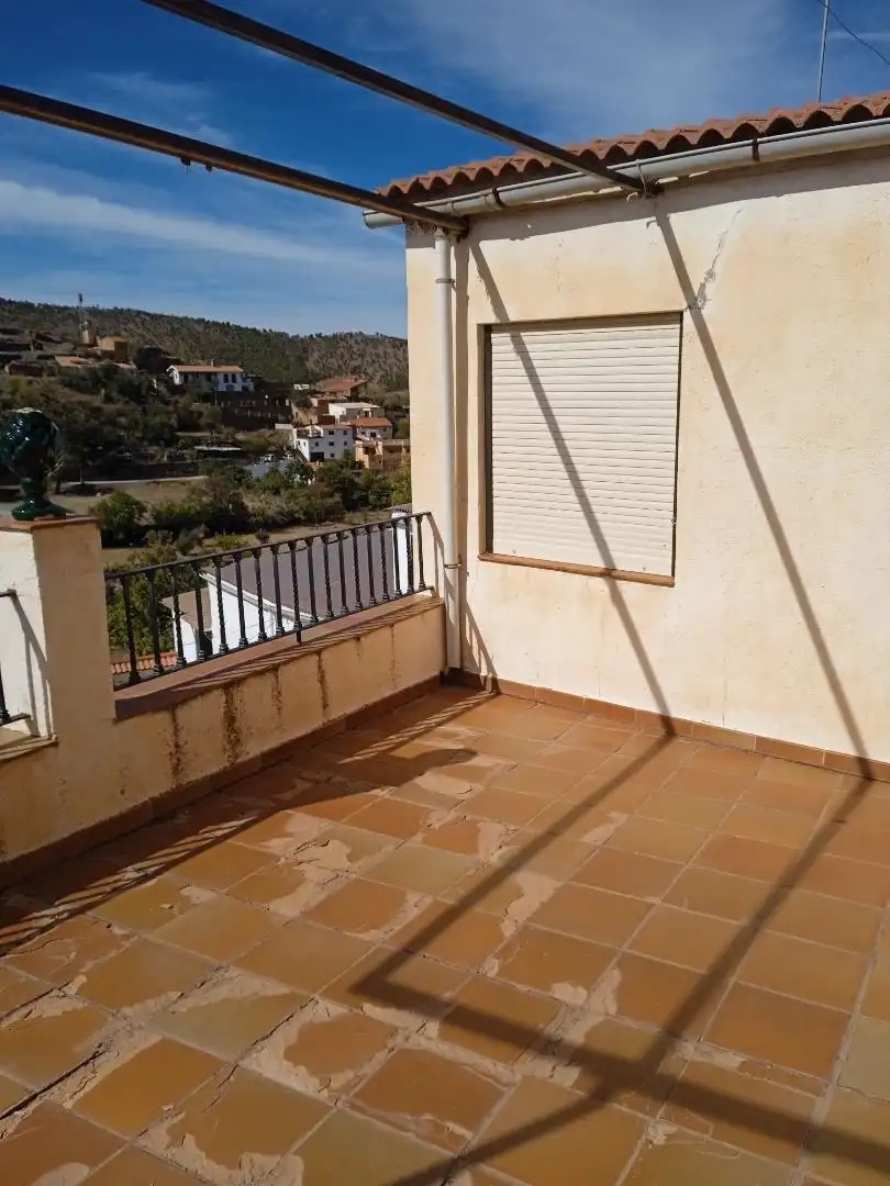 Casa adosada en venda a Calle Real, 51, Aldeire Terrassa de Casa adosada en venda en Aldeire amb Terrassa i Balcó