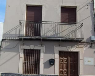 Exterior view of Single-family semi-detached for sale in Aguilar de la Frontera