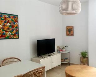 Living room of Flat for sale in  Sevilla Capital  with Air Conditioner and Swimming Pool