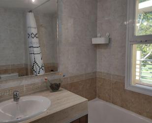 Bathroom of Single-family semi-detached to rent in Alicante / Alacant  with Air Conditioner, Terrace and Swimming Pool