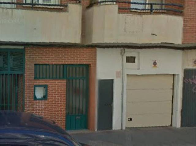 Garaje en Venta en Calle Volta, 23 en San Bernardo