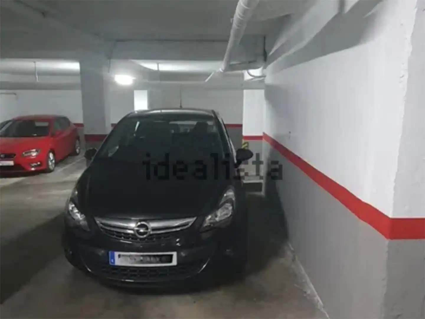 Parking of Garage for rent in Toledo