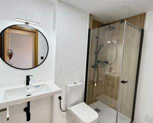 Bathroom of Flat to rent in Las Gabias  with Air Conditioner and Balcony