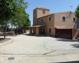 Vista exterior de Casa o xalet en venda en Fuente Álamo de Murcia amb Aire condicionat, Terrassa i Piscina