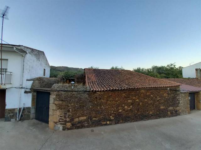 Local comercial en Venta en Calle los Molinos, 48 en Cilleros