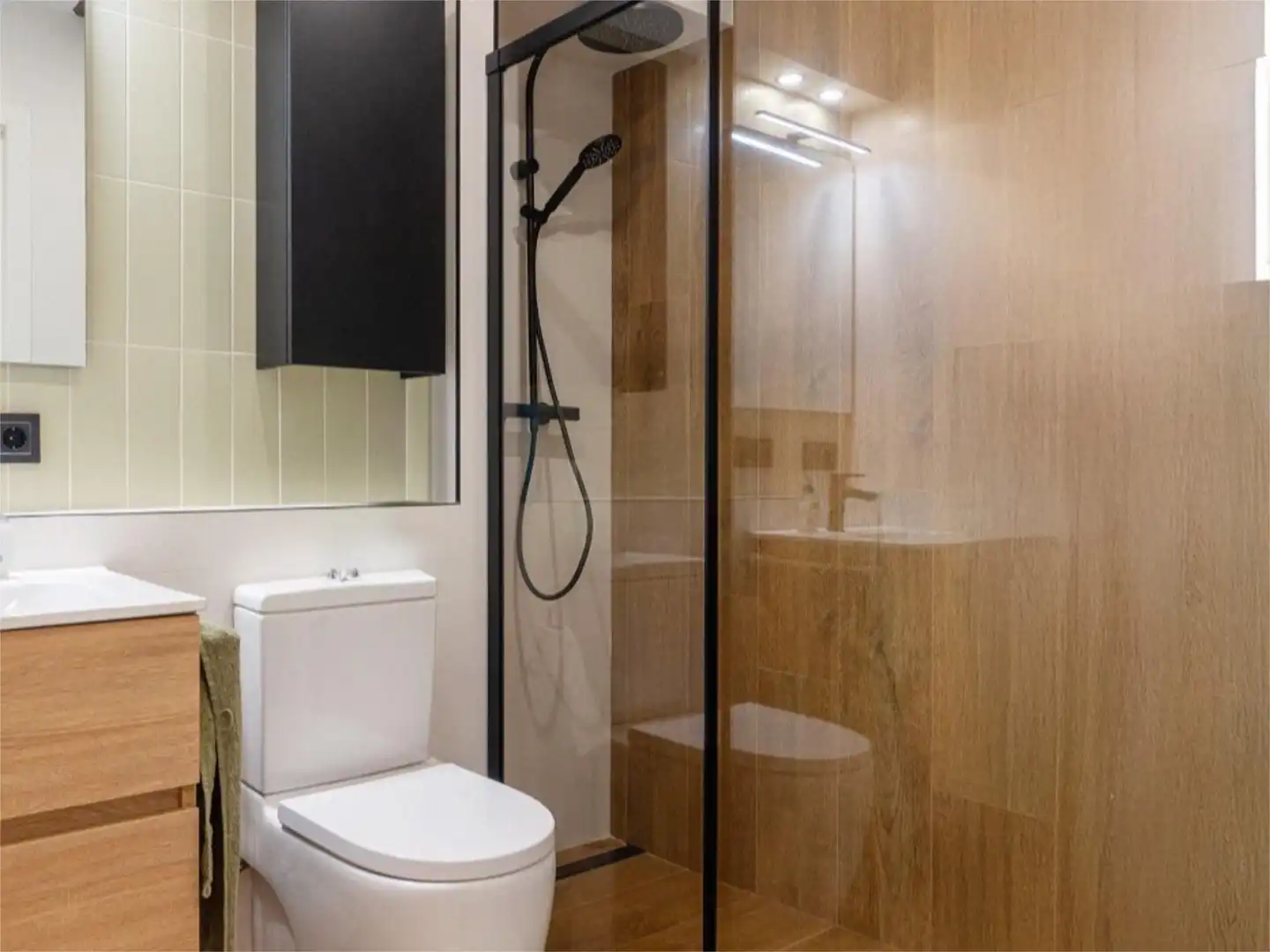 Piso en venta en Centre - Zona Alta Baño de Piso en venta en Alcoy / Alcoi con Aire acondicionado, Calefacción y Parquet