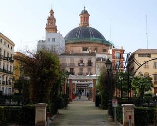 Vista exterior de Pis en venda en  Valencia Capital amb Aire condicionat i Terrassa