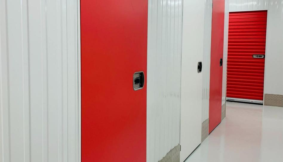 Box room for sale in Avinguda de la Fama, 45, Almeda - El Corte Inglés, Barcelona - image 1 Photo 1 of Box room for sale in Avinguda de la Fama, 45, Almeda - El Corte Inglés, Barcelona