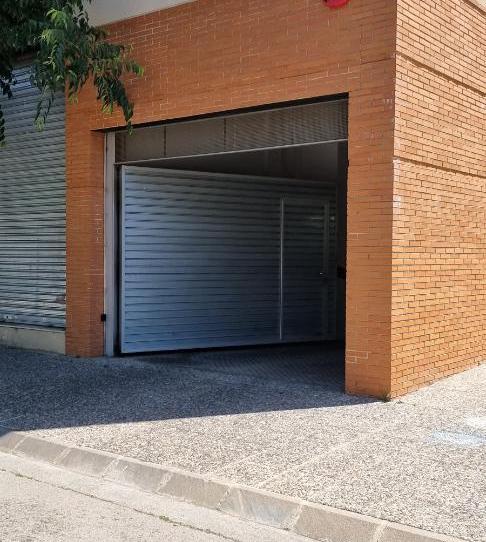 Garaje de alquiler en Carrer del Sauc, 24, Quart, Girona - imagen 1 Foto 1 de Garaje de alquiler en Carrer del Sauc, 24, Quart, Girona