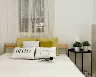 Bedroom of Flat for sale in  Zaragoza Capital  with Air Conditioner