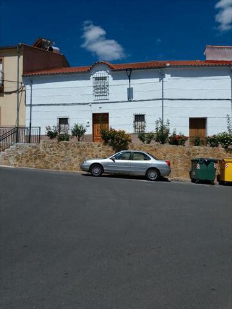 Aparcament de Casa o xalet en venda en Villanueva del Rey amb Jardí privat, Terrassa i Traster