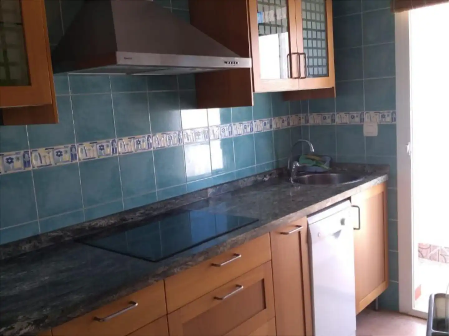 Casa adosada en venta en Calle Isla Cunillera, 33, Islas Menores - Mar de Cristal Cocina de Casa adosada en venta en Cartagena con Terraza y Balcón