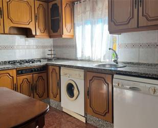 Kitchen of Flat for sale in Talavera la Real  with Air Conditioner