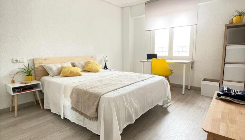 Flat to share in Carrer Concepción Arenal, 42, Pont Nou - Corazón de Jesús, Alicante - image 1 Photo 1 of Flat to share in Carrer Concepción Arenal, 42, Pont Nou - Corazón de Jesús, Alicante