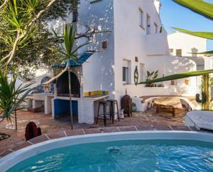 Swimming pool of House or chalet for sale in Oliva  with Air Conditioner, Heating and Private garden