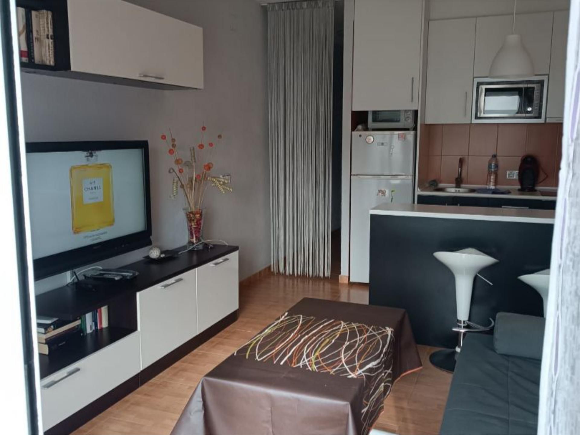 Sala d'estar de Apartament en venda en Empuriabrava amb Balcó