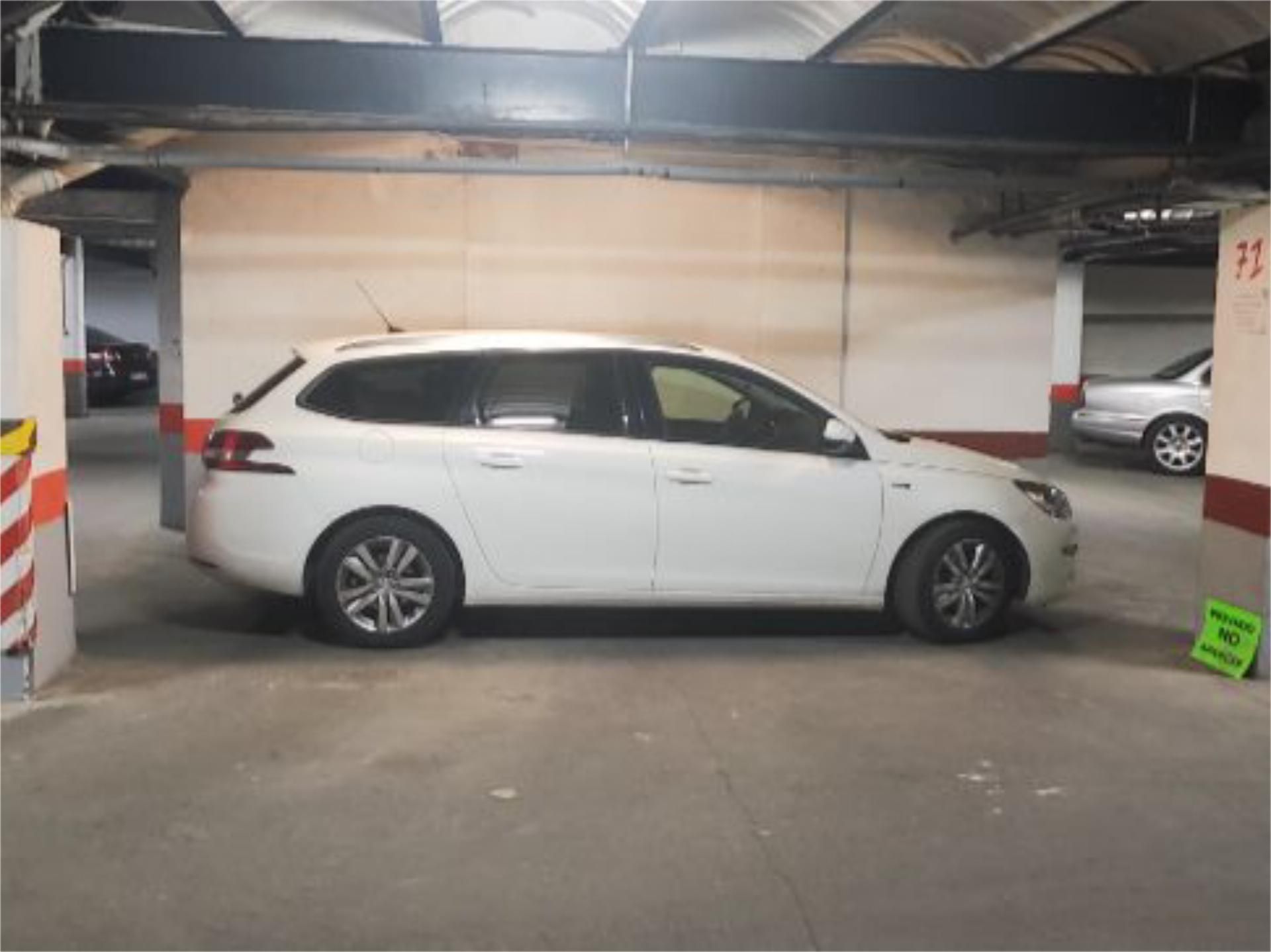 Parking of Garage to rent in Cáceres Capital