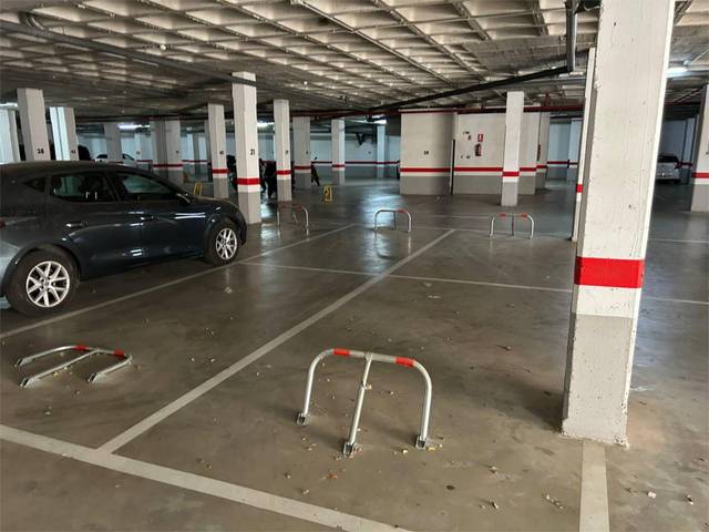 Garaje en Venta en Carrer Josefina Manresa, 113 en Ciutat Universitària