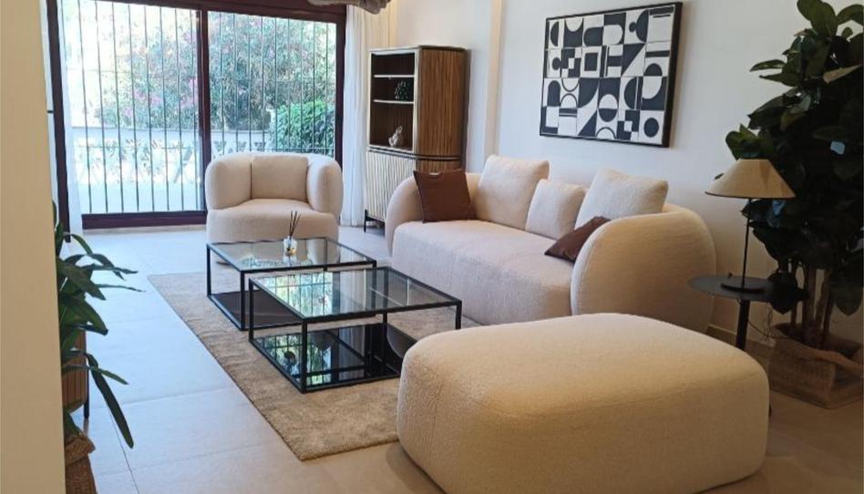 Piso de alquiler en Calle el Califa, 16, Nueva Andalucía centro, Málaga - imagen 1 Foto 1 de Piso de alquiler en Calle el Califa, 16, Nueva Andalucía centro, Málaga