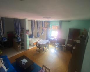 Wohnzimmer von Wohnung zum verkauf in Abezames mit Balkon