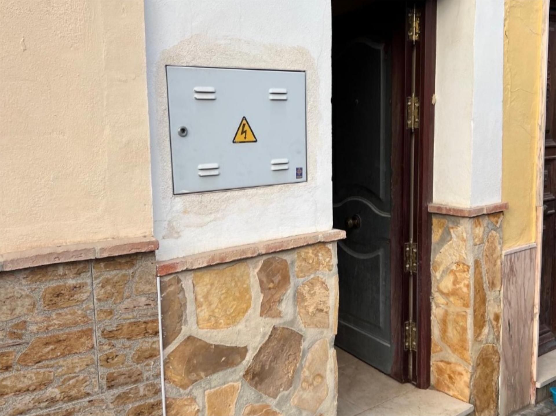 Parking de Casa adosada en venta en Moriles con Amueblado