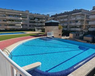 Piscina de Pis en venda en Sant Cugat del Vallès amb Piscina