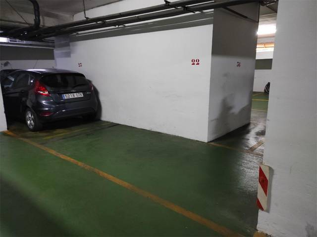 Garaje en Alquiler en Passatge de Sant Benet, 11 en Sant Pere, Sta. Caterina i la Ribera