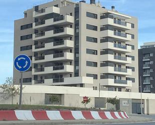 Vista exterior de Pis en venda en  Almería Capital amb Aire condicionat, Terrassa i Piscina