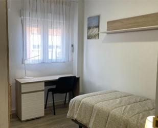 Bedroom of Flat to share in  Granada Capital  with Air Conditioner and Terrace