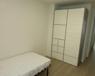 Bedroom of Flat to share in  Pamplona / Iruña  with Terrace and Balcony