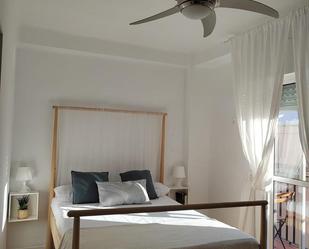 Bedroom of Flat to rent in  Sevilla Capital  with Air Conditioner, Terrace and Balcony