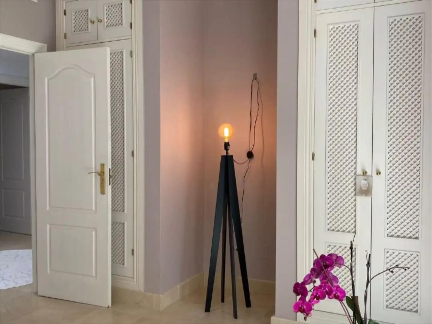 Wohnung zum Verkauf in A-7176, 21, Istán Wohnung zum Verkauf in Istán mit Klimaanlage, Terrasse und Schwimmbad