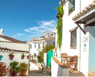 Vista exterior de Casa adosada en venda en Frigiliana