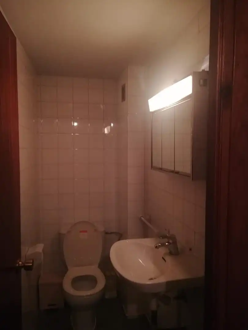 Casa adosada en venta en Calle Cuesta Matadero, 11, Alhama de Granada Baño de Casa adosada en venta en Alhama de Granada con Terraza, Amueblado y Horno
