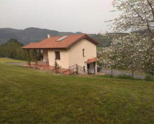 Jardí de Casa o xalet en venda en Candamo amb Terrassa