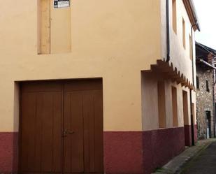 Vista exterior de Casa o xalet en venda en Noceda del Bierzo