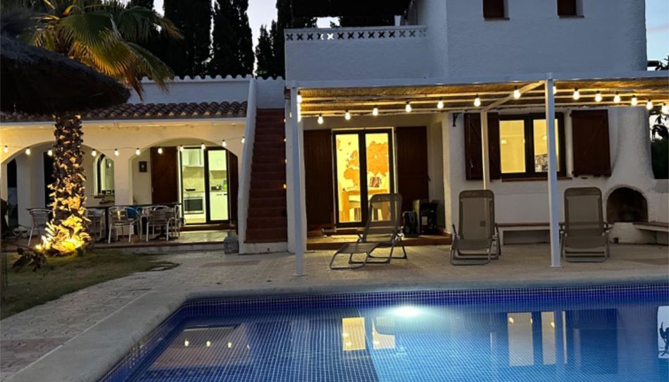 Casa o xalet en venda a Plaça Joc de la Pilota, 1, Castelló d'Empúries, Girona - imatge 1 Foto 1 de Casa o xalet en venda a Plaça Joc de la Pilota, 1, Castelló d'Empúries, Girona