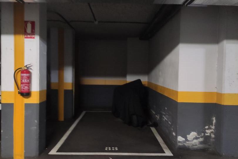 Foto 1 de Garaje en venta en Avenida del Sistema Solar, 9, Parla Este, Madrid