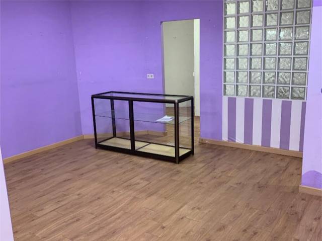 Local comercial en Alquiler en Calle los Mártires, 3 en Malpartida de Cáceres